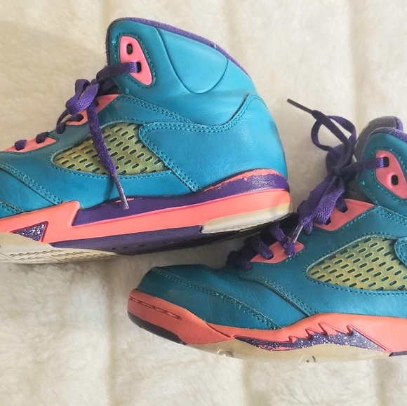 Air Jordan retro kids sneakers - Picture 3 of 6